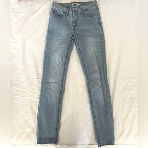 Levi’s skinny jeans